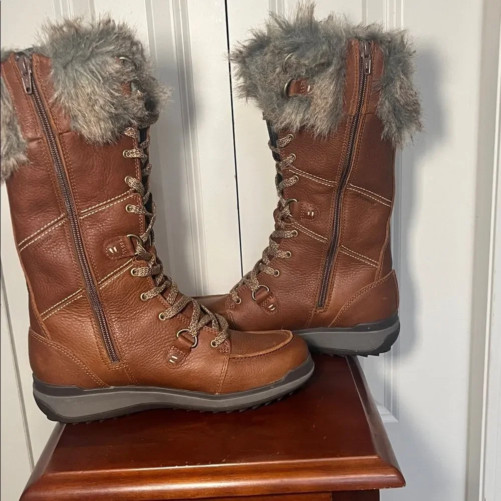 Merrell Snowcreek Polar Tall Oak Boots Quantum Grip Leather Faux Fur NWOB 7.5